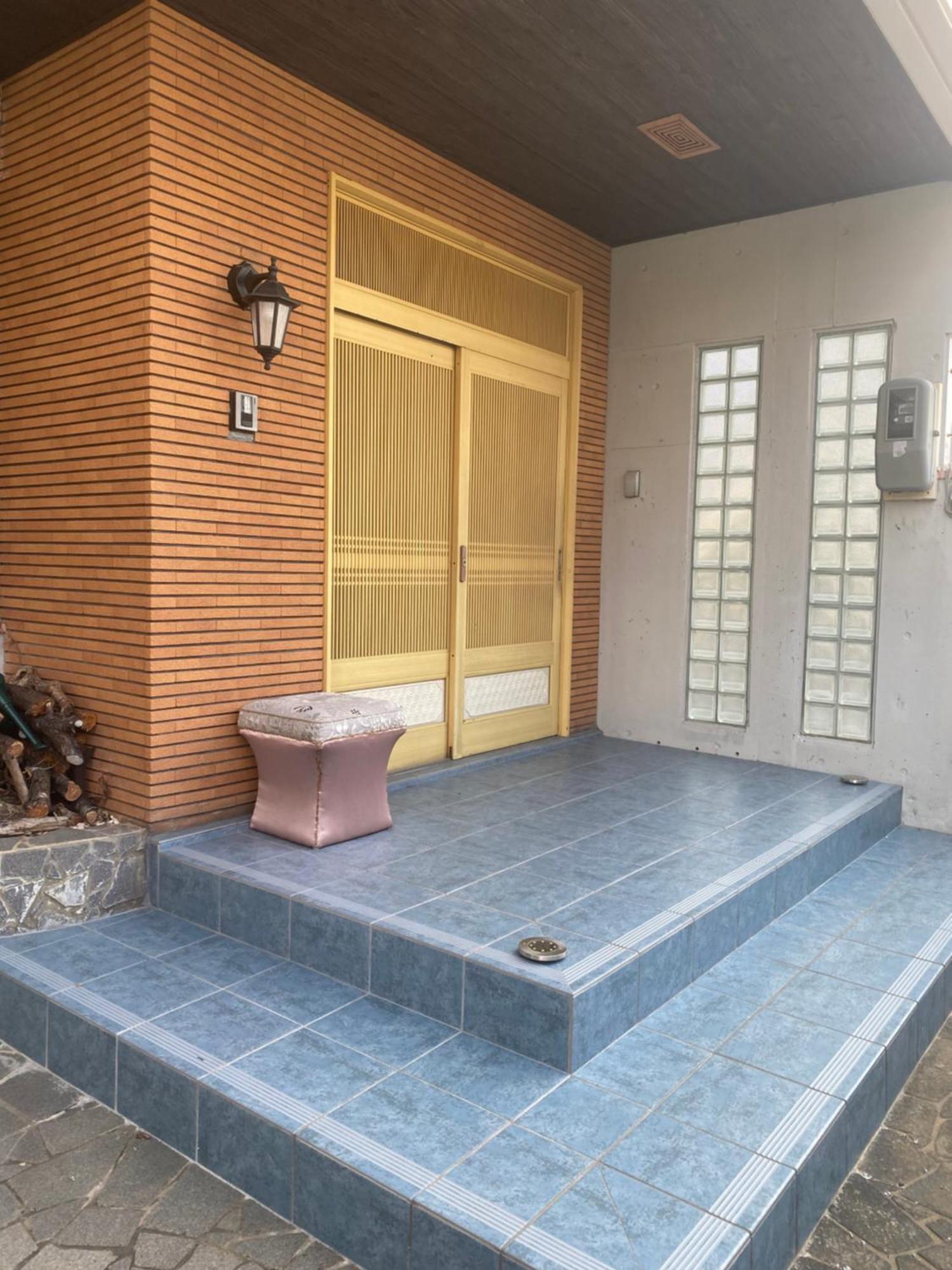 Apartamento Joyful Rose Ginowan Exterior foto