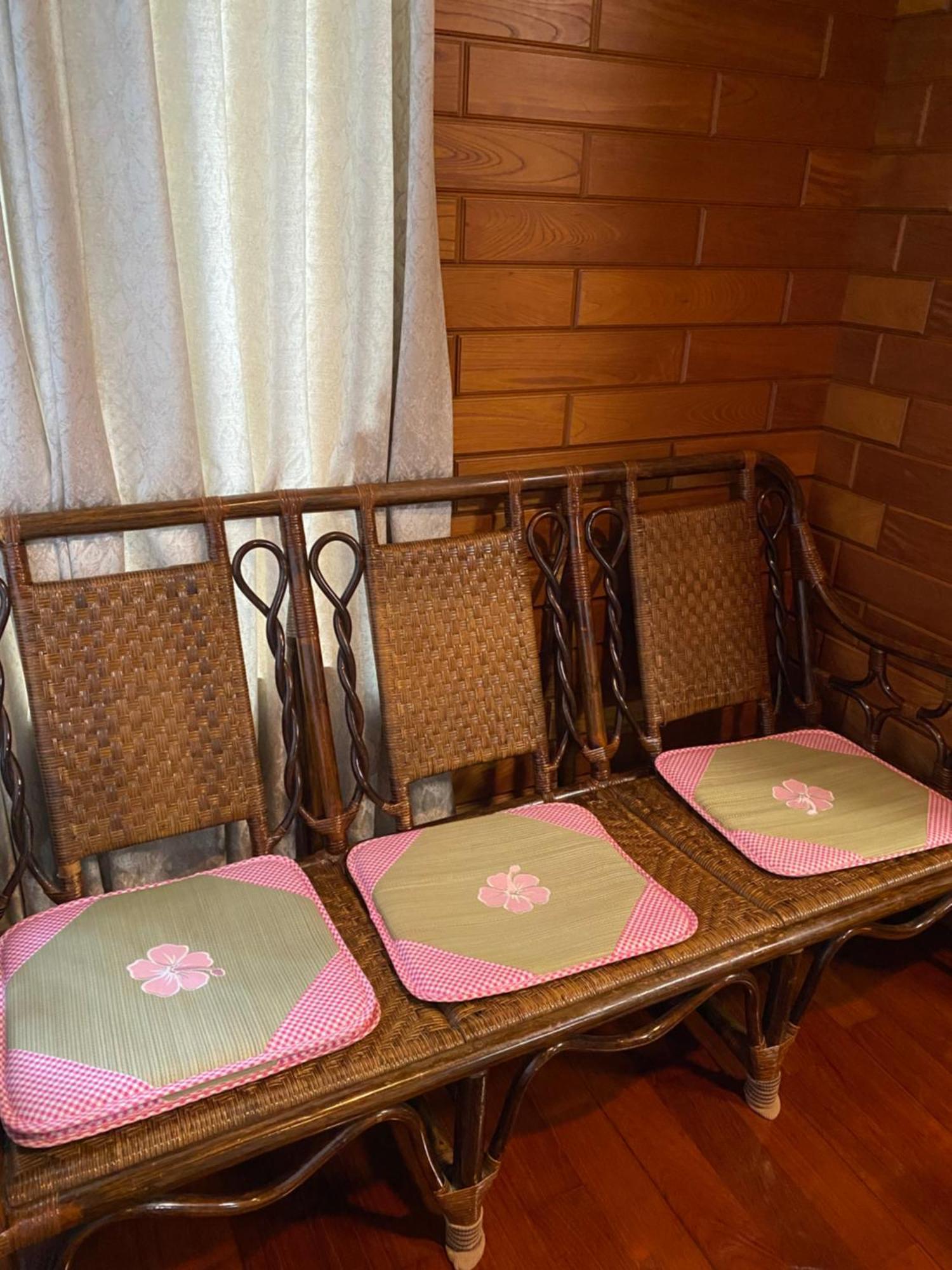 Apartamento Joyful Rose Ginowan Exterior foto