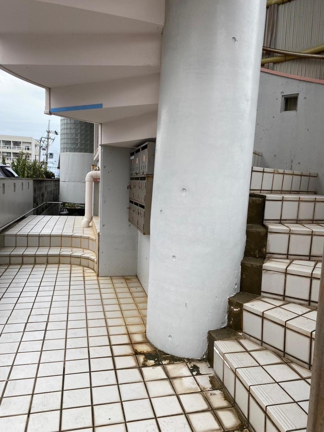 Apartamento Joyful Rose Ginowan Exterior foto